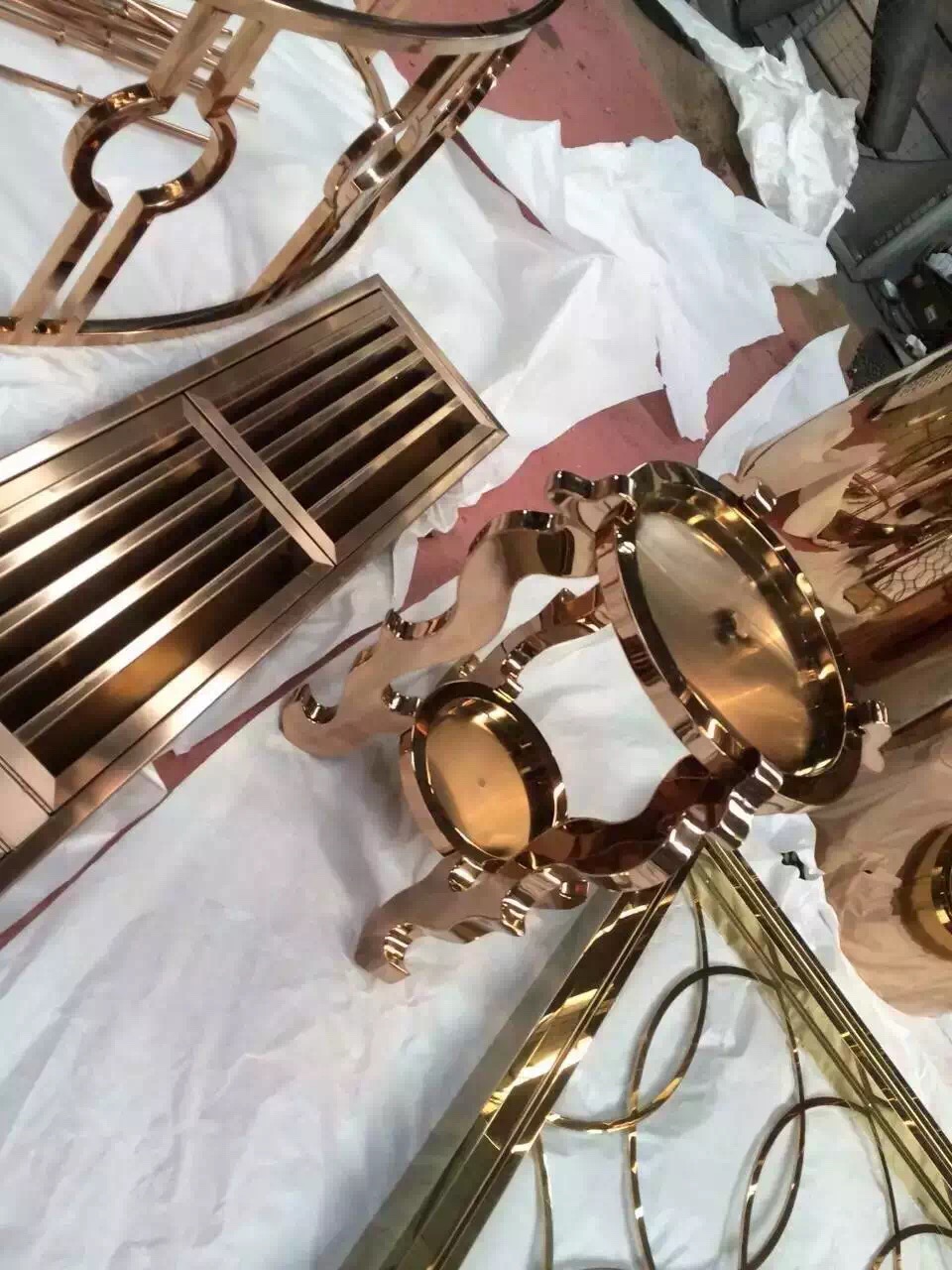 不銹鋼鈦金酒架