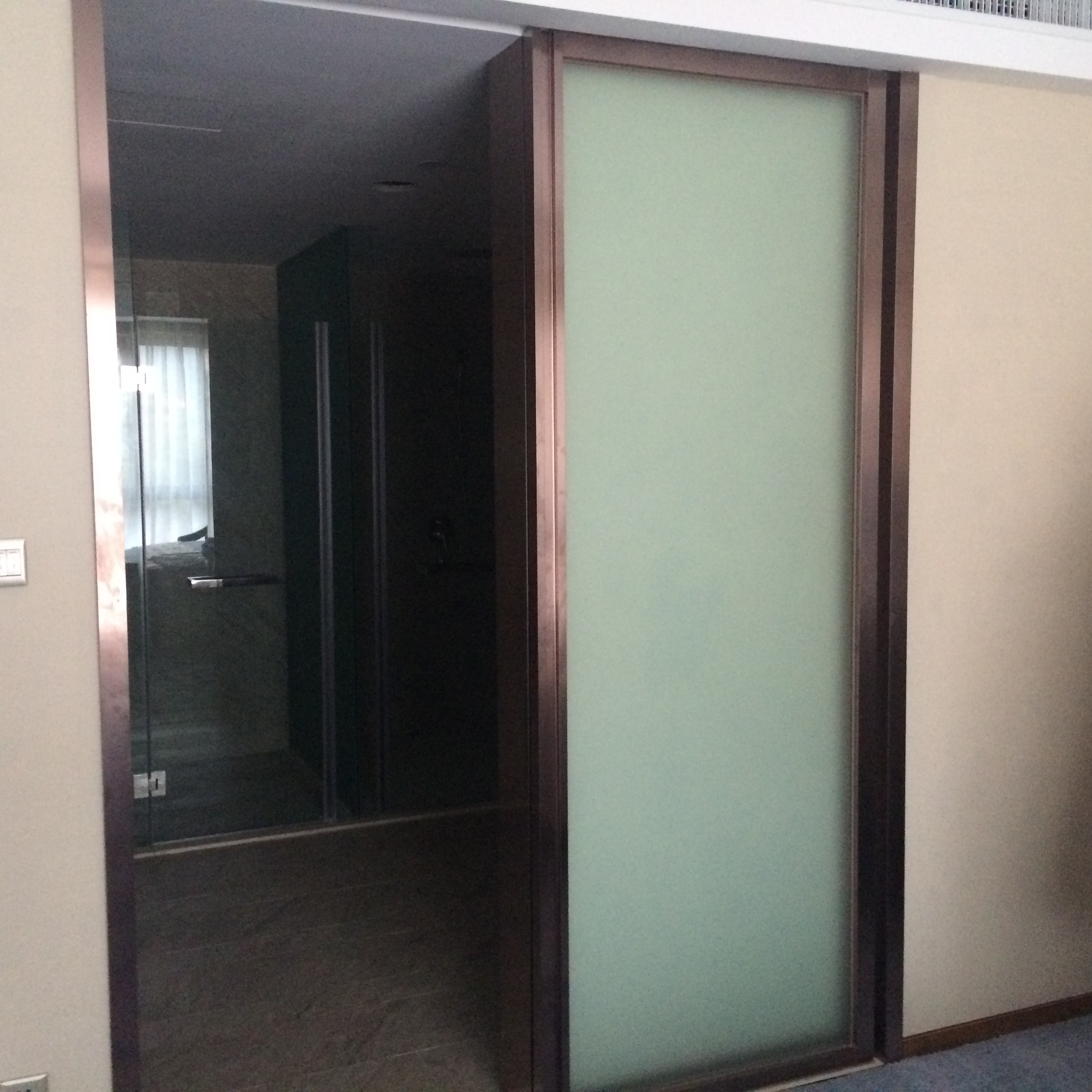 不銹鋼鈦金酒架